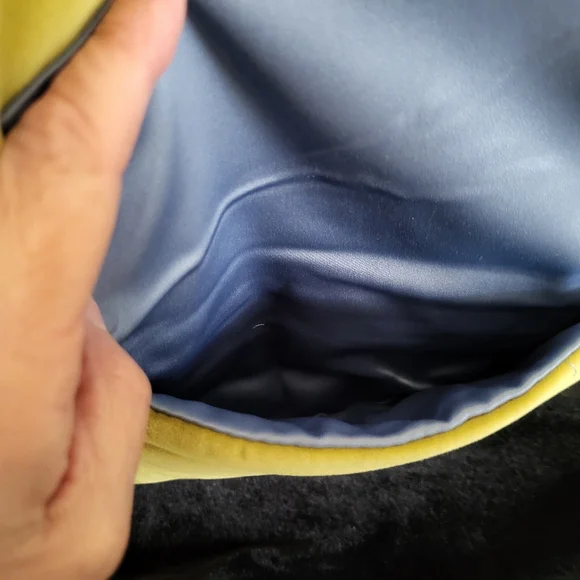 Gucci Green Velvet and Slate Satin Padded Case Limited Edition - Picture 6 of 8